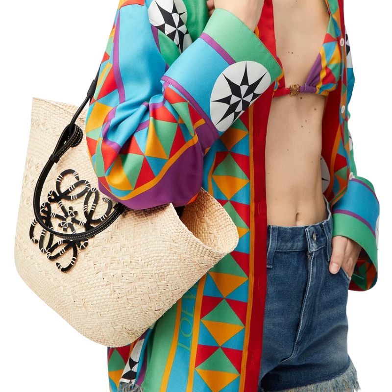 LOEWE CAPAZO ANAGRAM