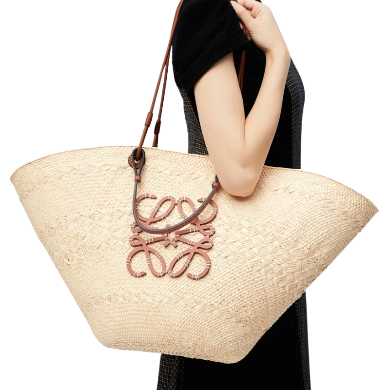 LOEWE CAPAZO ANAGRAM